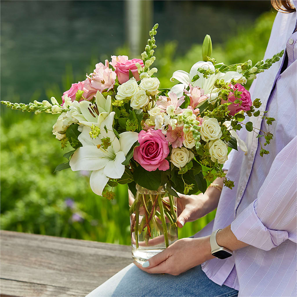 Fondly Bouquet –  Flowers Unlimited, Martinsburg WV